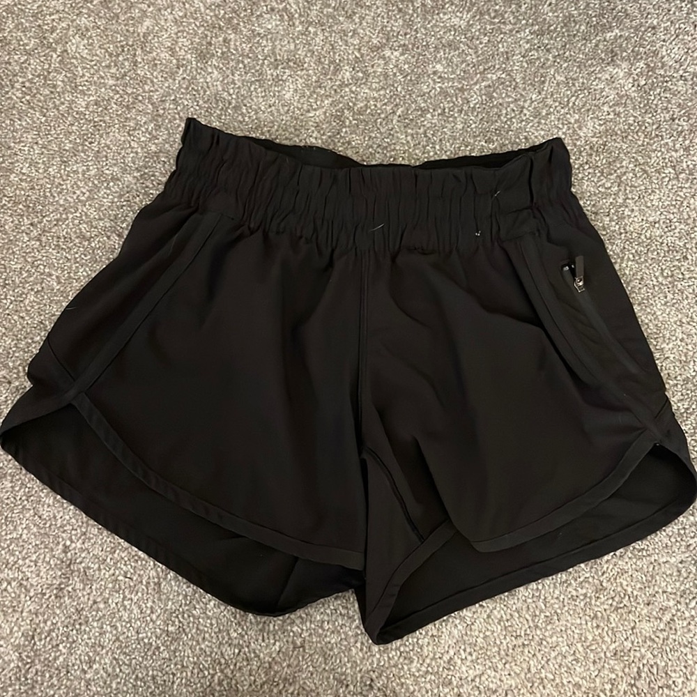 Lululemon track that short 4’